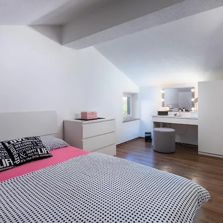 Semesterbostad Vanja - Jadreski *